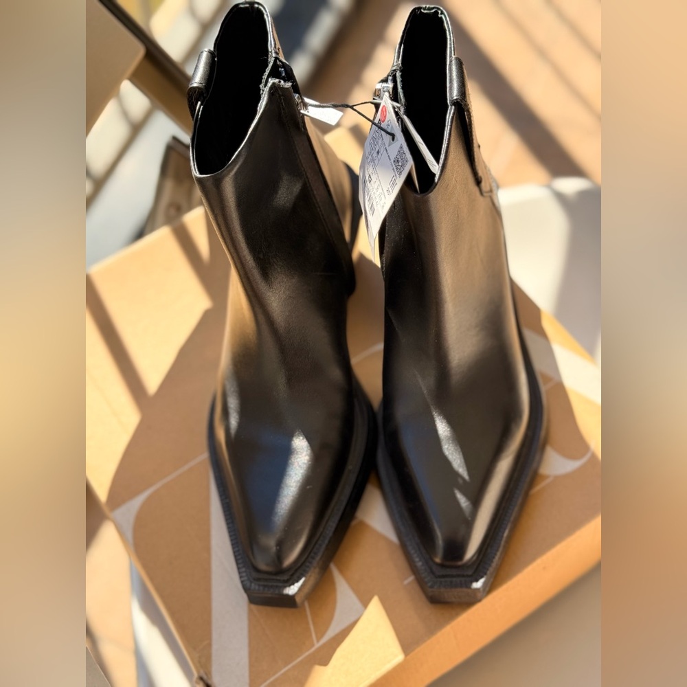 ✨ ZARA Black Leather Cowboy Ankle Boots – Size 37 / US 6.5 – NEW - Picture 6 of 12